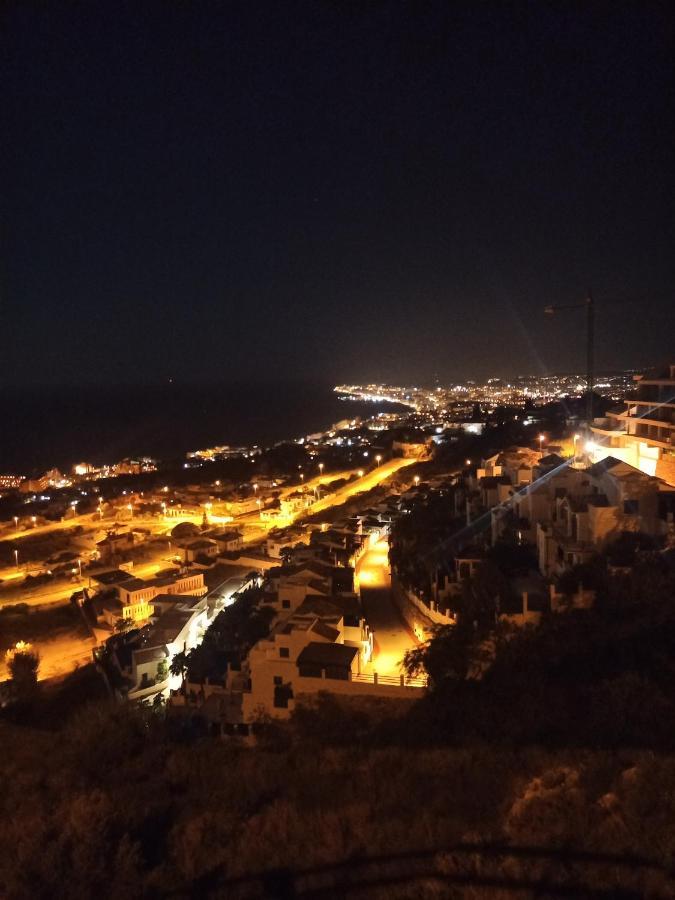 Sweet Home Benalmadena: Seaside Studio with Pools and Wi-Fi Exterior photo